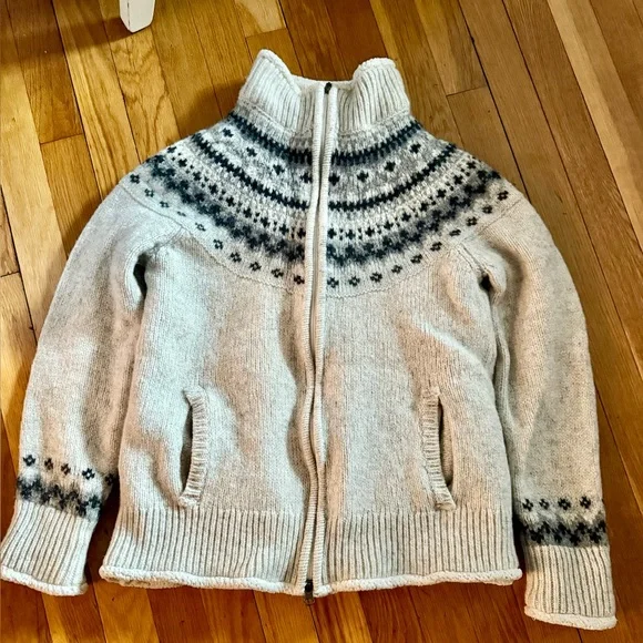 L.L.Bean Womens’ M Ragg Wool Fair Isle Sherpa-Lined Lambswool Zip-Front Sweater - Picture 6 of 8